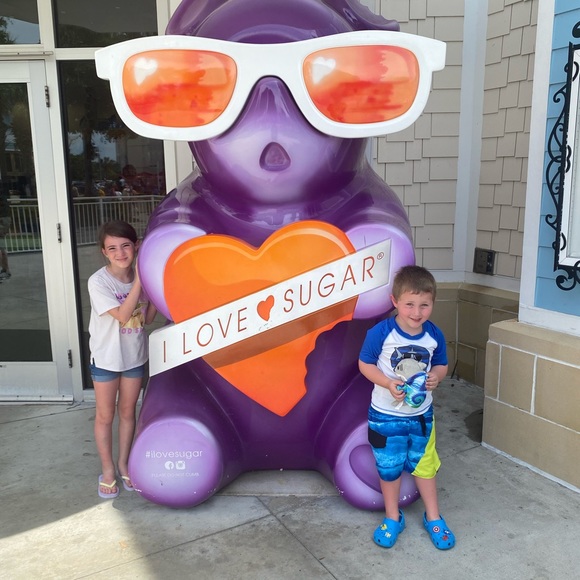 Meet your Posher, Marissa - Picture 7 of 7